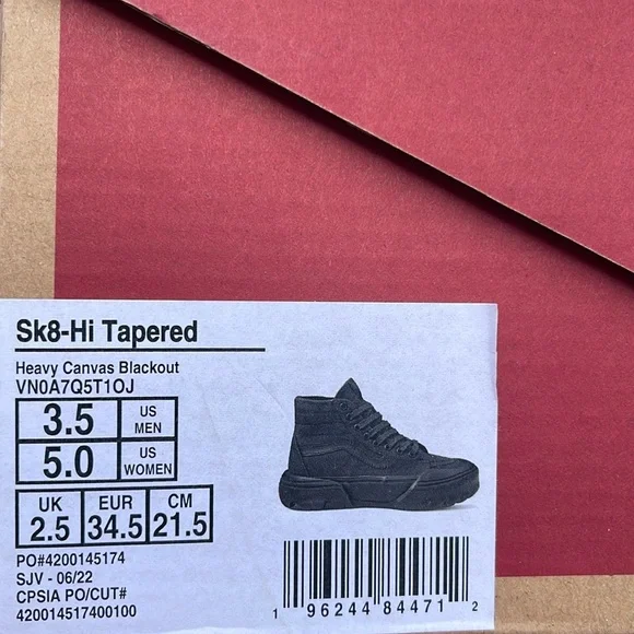 Vans WMNS Sk8-Hi Tapered
Heavy Canvas Blackout
VN0A7Q5T10J
Sneakers - Picture 16 of 16